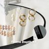 28" Wall Round Mirror with Crystal Clear Reflection, Convenient Hanging Hooks, and Premium Aluminum Alloy Construction, Black